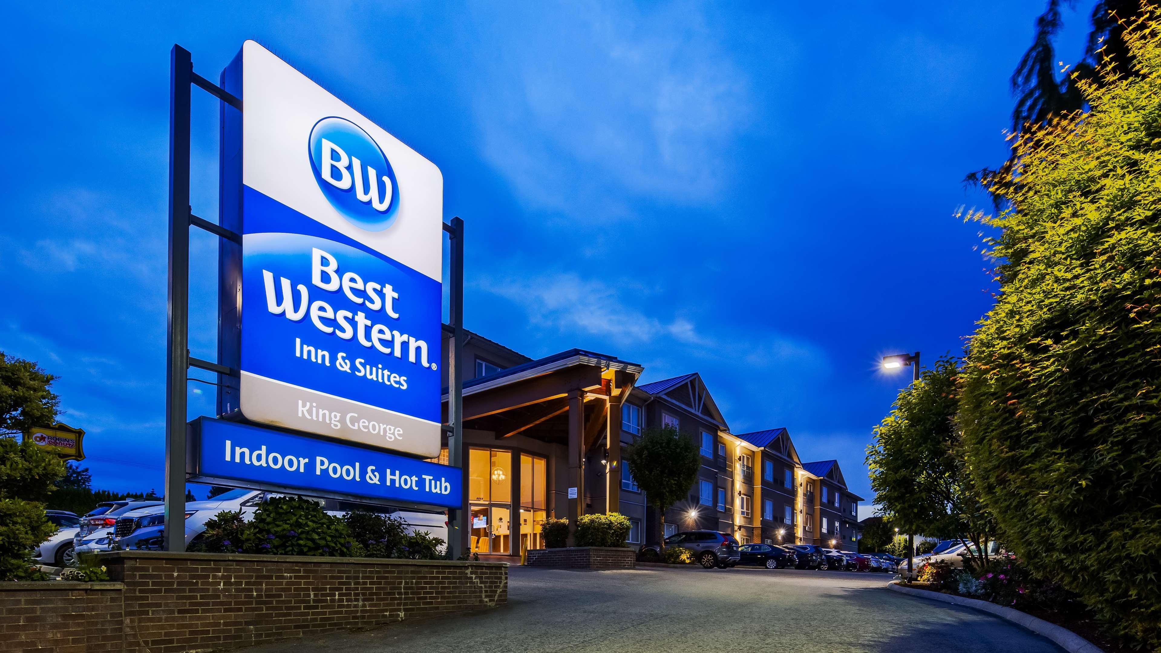 Best Western King George Inn & Suites Surrey Exterior photo