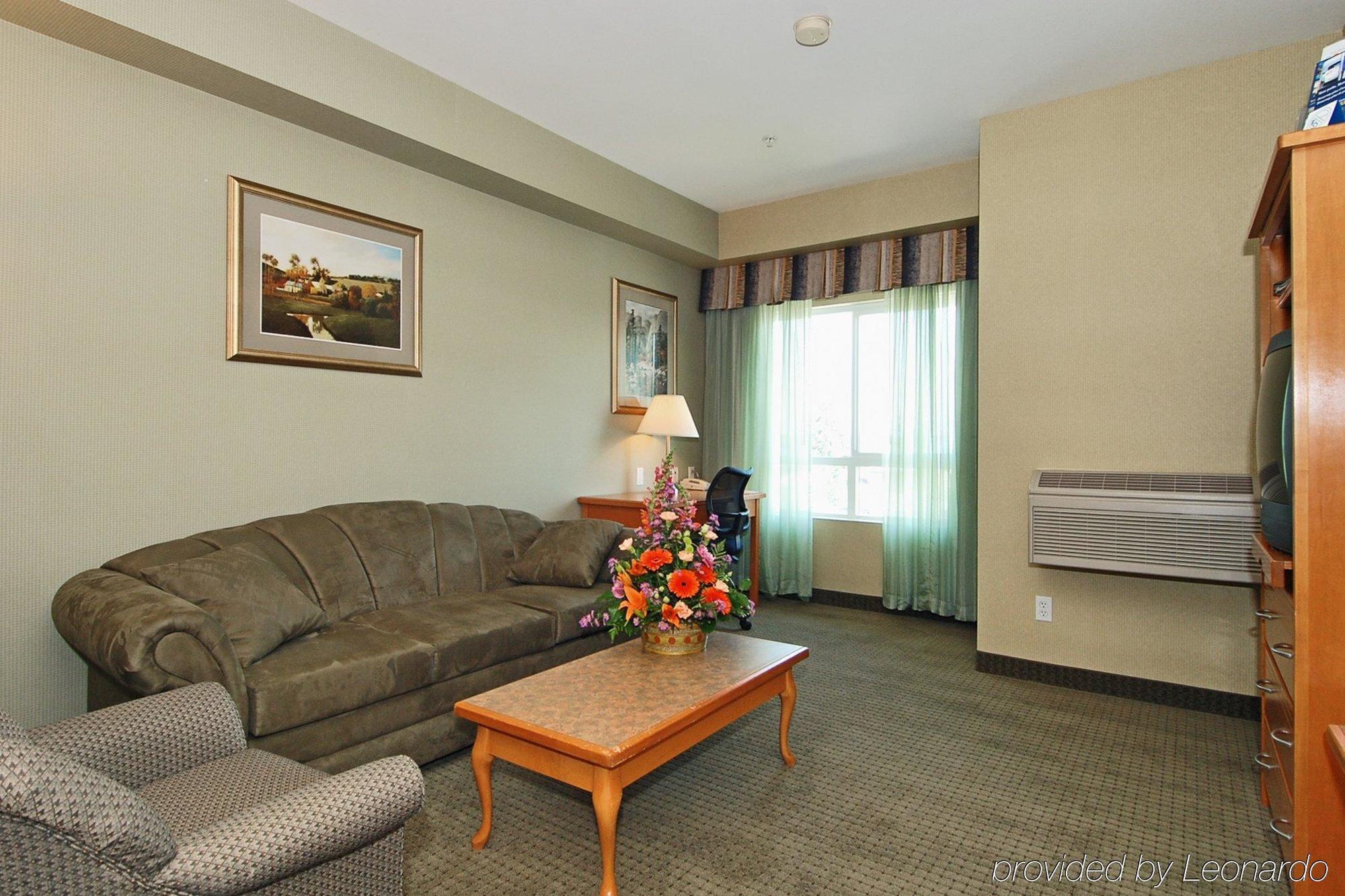 Best Western King George Inn & Suites Surrey Room photo